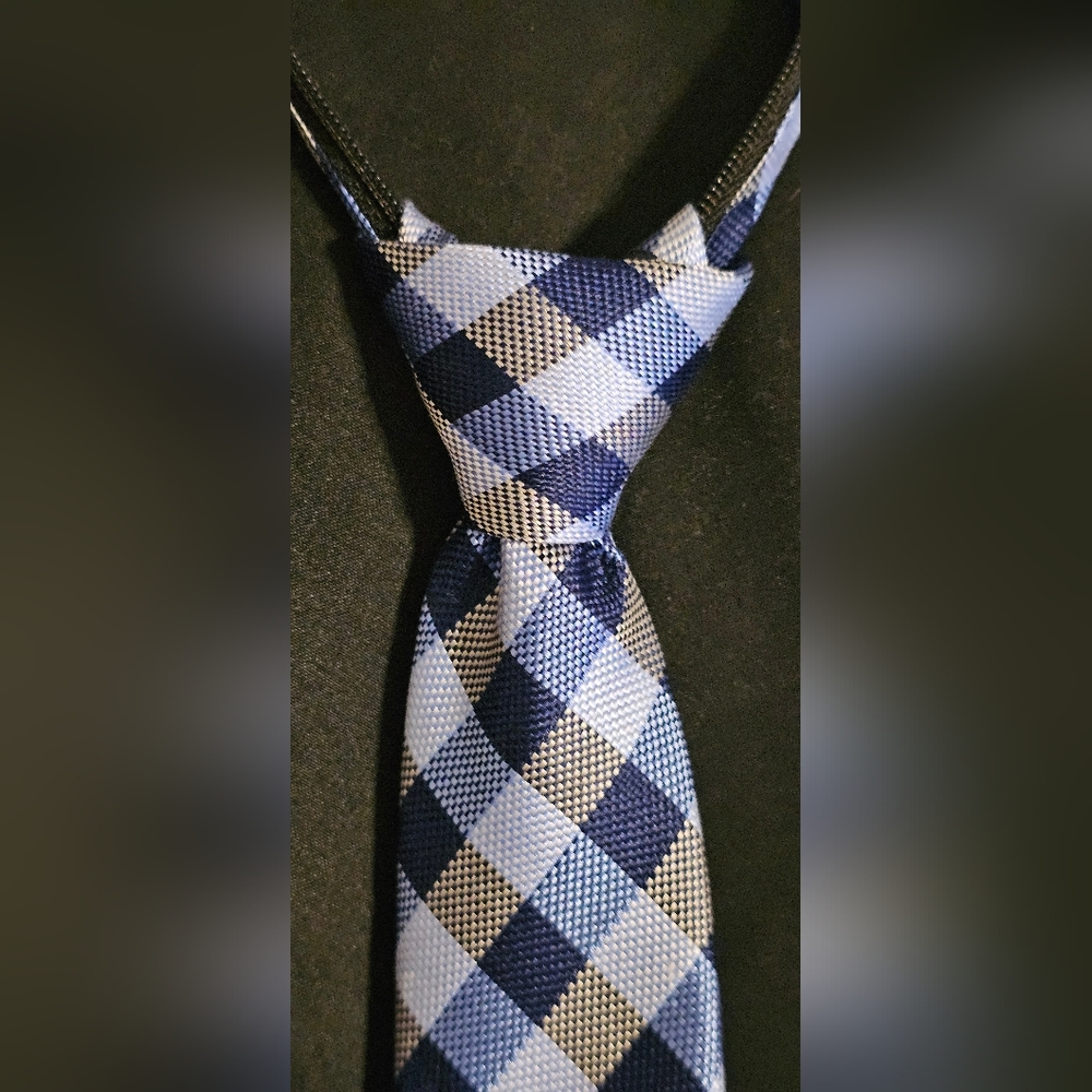 Boys tie